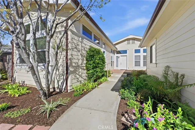 $2,499,000 | 158 Cecil Place, Costa Mesa, CA 92627