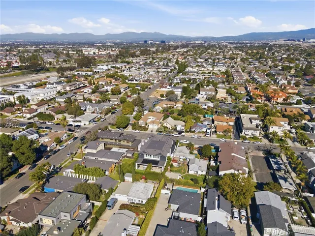 $2,499,000 | 158 Cecil Place, Costa Mesa, CA 92627