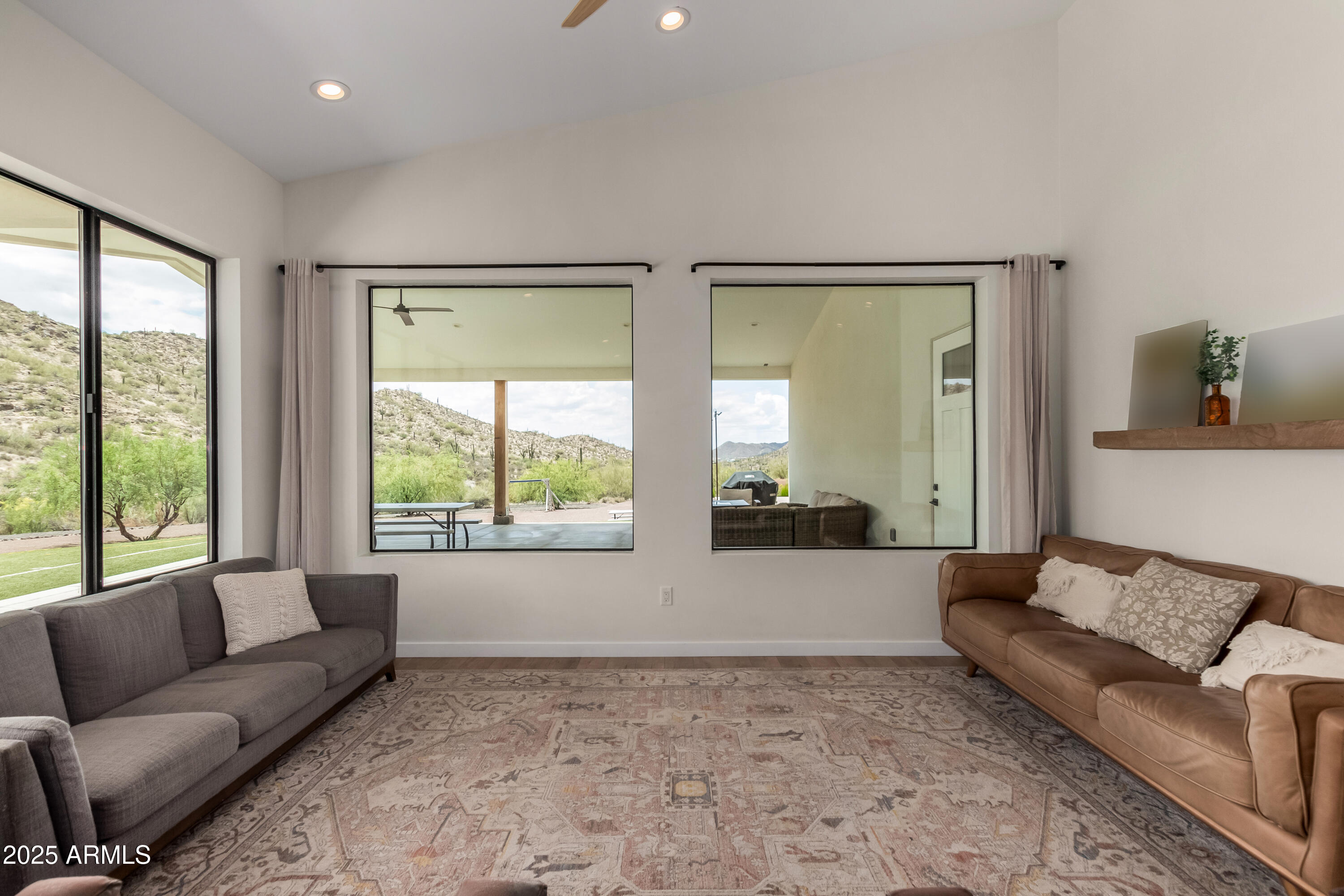 1809 East Mariola Way Phoenix, AZ 85086 - Photo 8 of 62