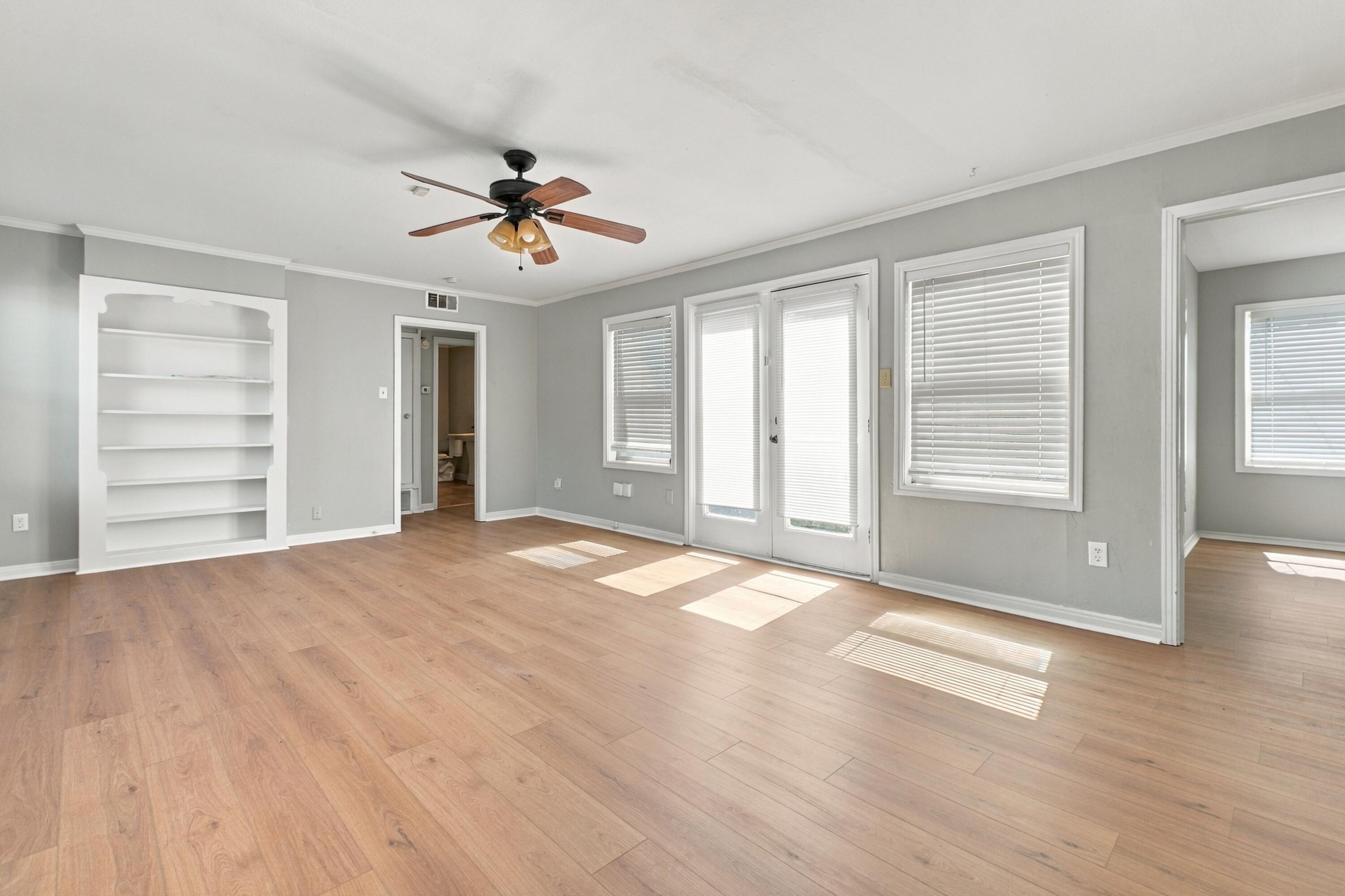 3405 29th Street Lubbock, TX 79410 - Photo 7 of 28 DSC03372