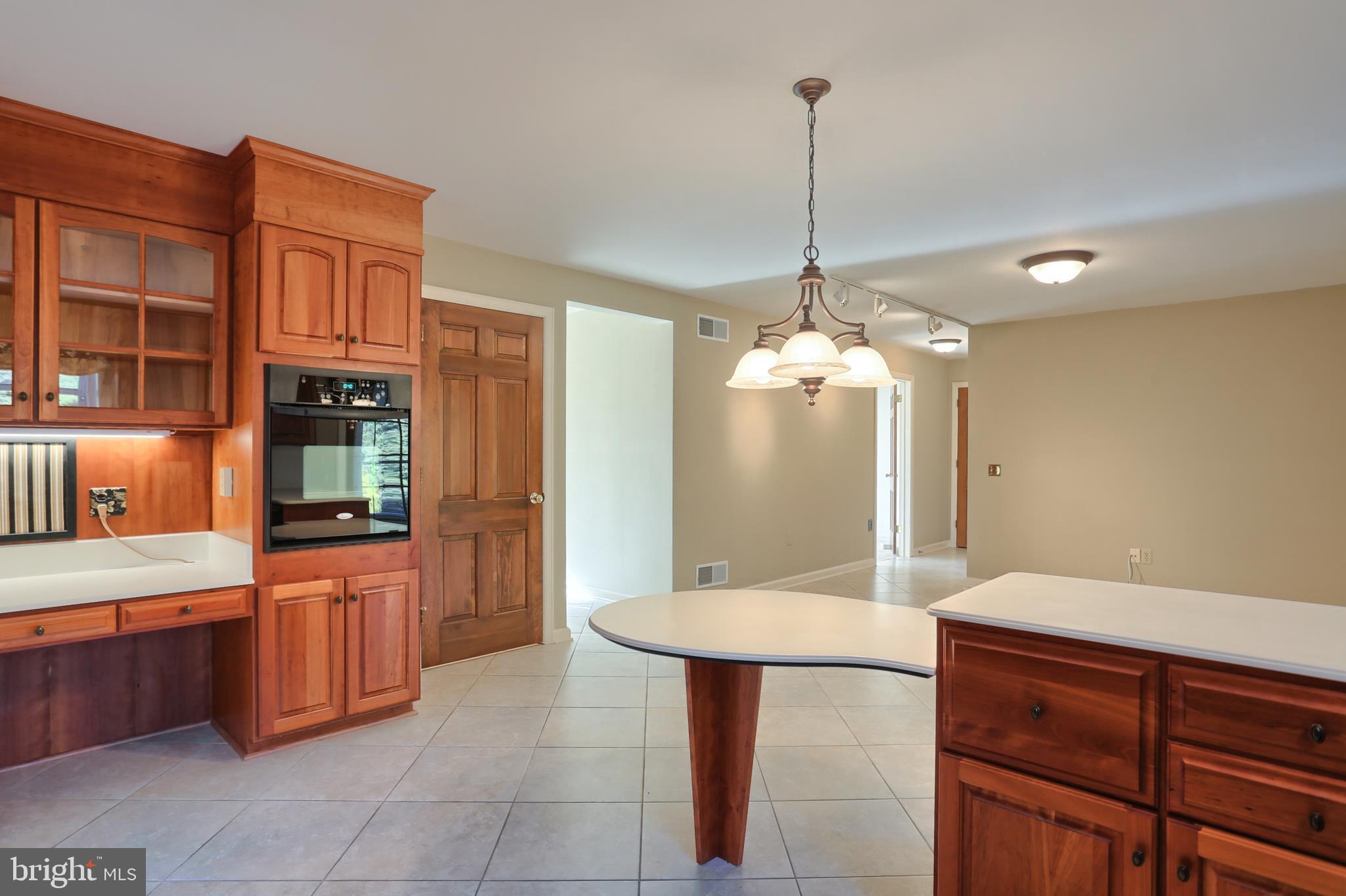 35 Mine Road Lebanon, PA 17042 - Photo 11 of 37 Kitchen/dining/family area