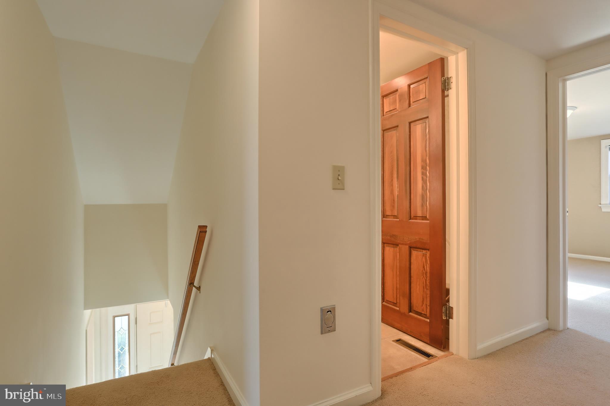 35 Mine Road Lebanon, PA 17042 - Photo 20 of 37 Upper level hall