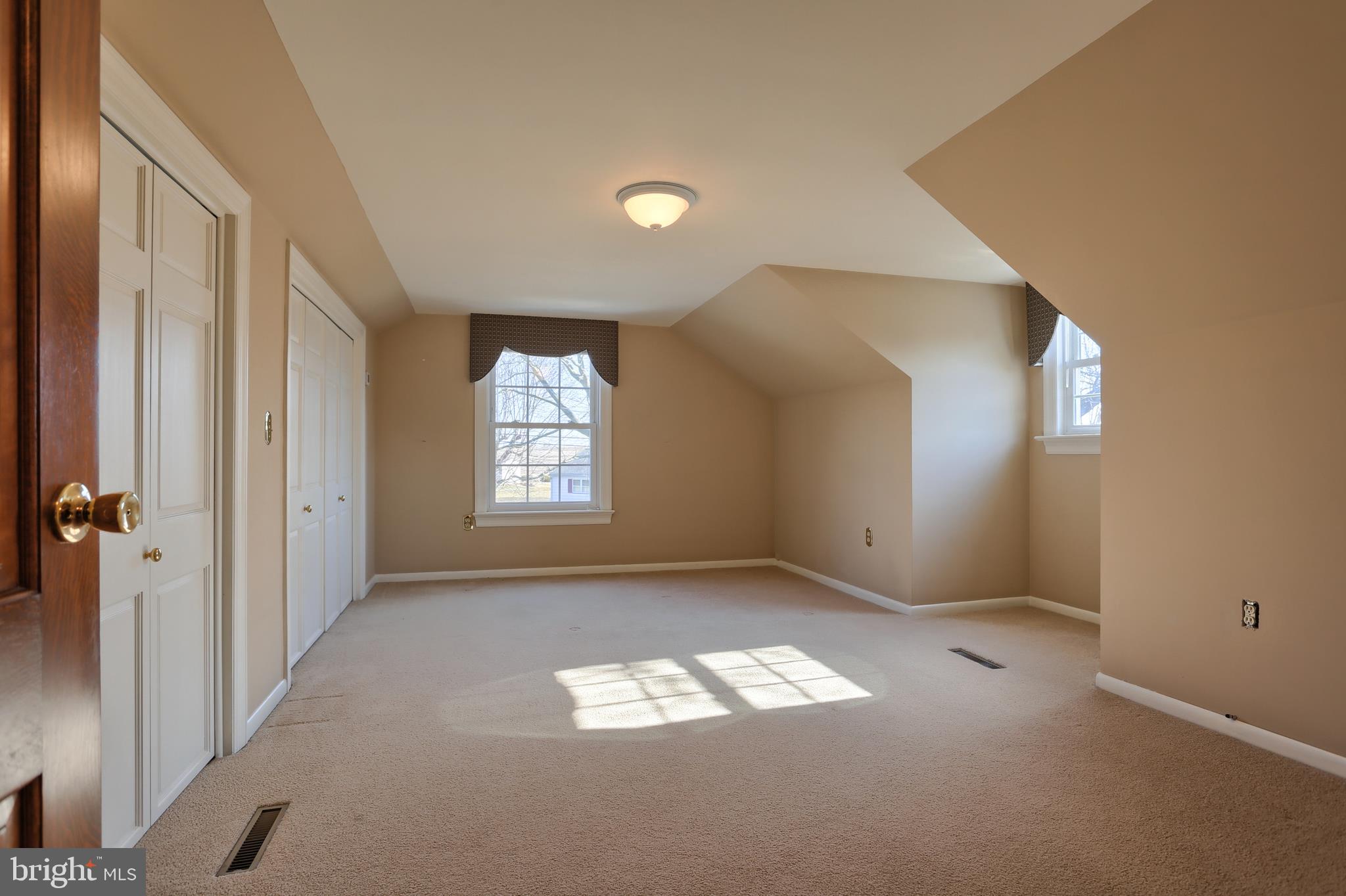 35 Mine Road Lebanon, PA 17042 - Photo 25 of 37 Upper level bedroom 2