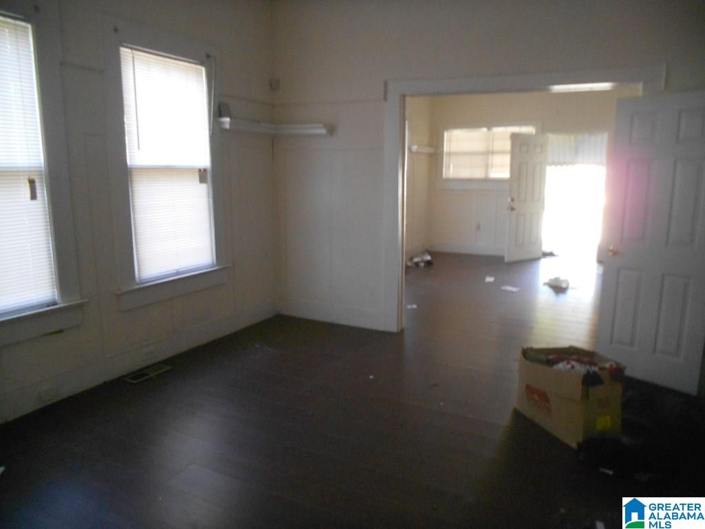 1129 Fulton Avenue Southwest Birmingham, AL 35211 - Photo 2 of 5