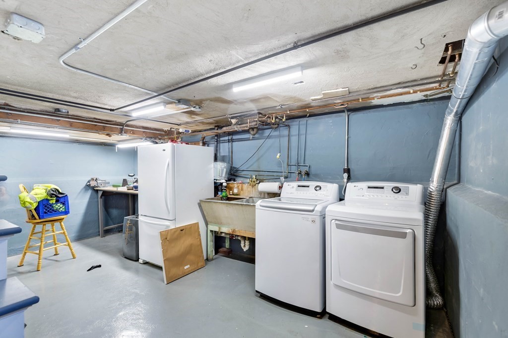 25 Wildwood Road Melrose, MA 02176 - Photo 19 of 26 Gallery Image 19