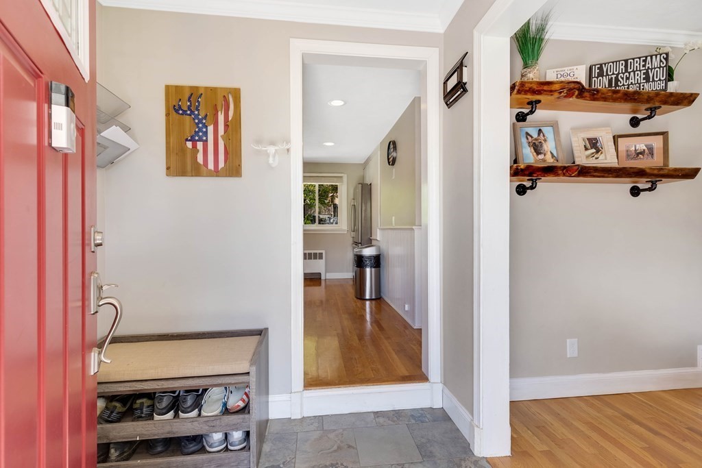 25 Wildwood Road Melrose, MA 02176 - Photo 3 of 26 Gallery Image 3