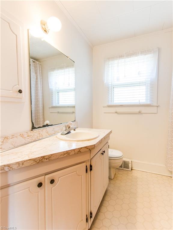 2108 Chestnut St Extension High Point, NC 27262 - Photo 17 of 24 Gallery Image 17