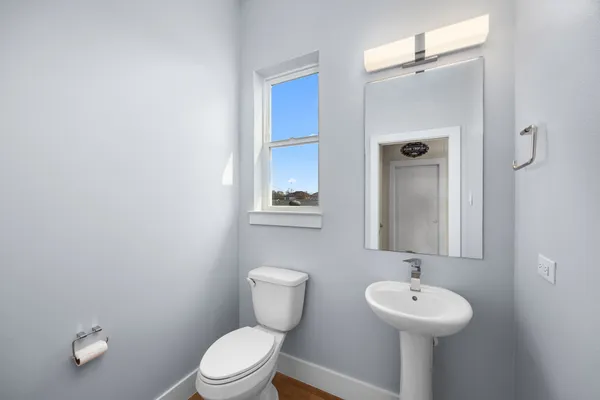 $2,375 | 4618 Nichols Street, Unit B, Houston, TX 77020