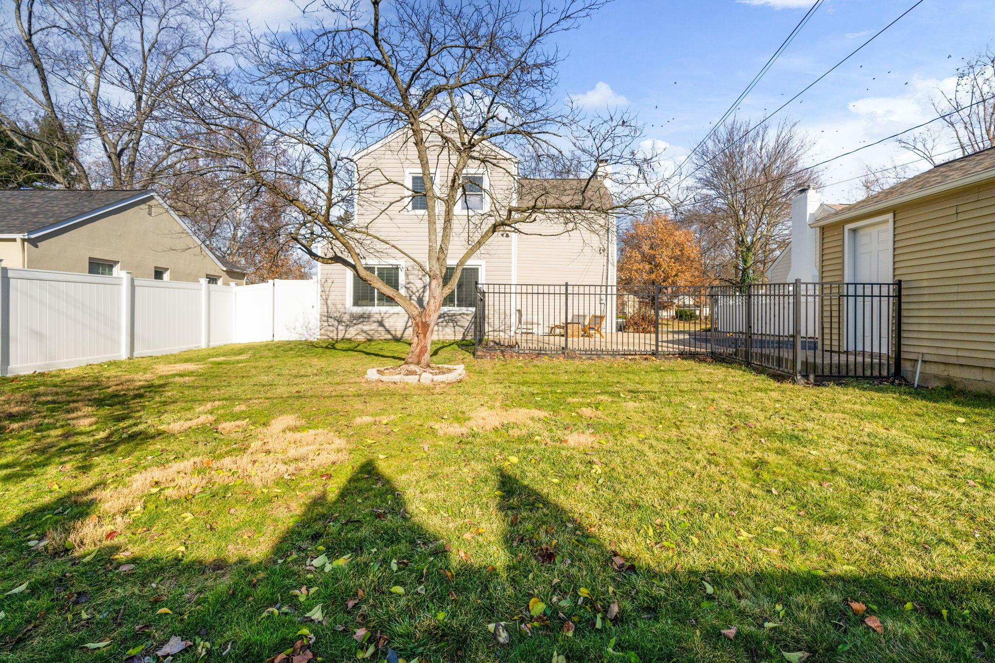 2223 Harwitch Road Columbus, OH 43221 - Photo 47 of 61 49-web-or-mls-DSC04289