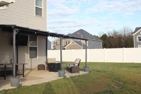 a view of outdoor space yard deck and patio