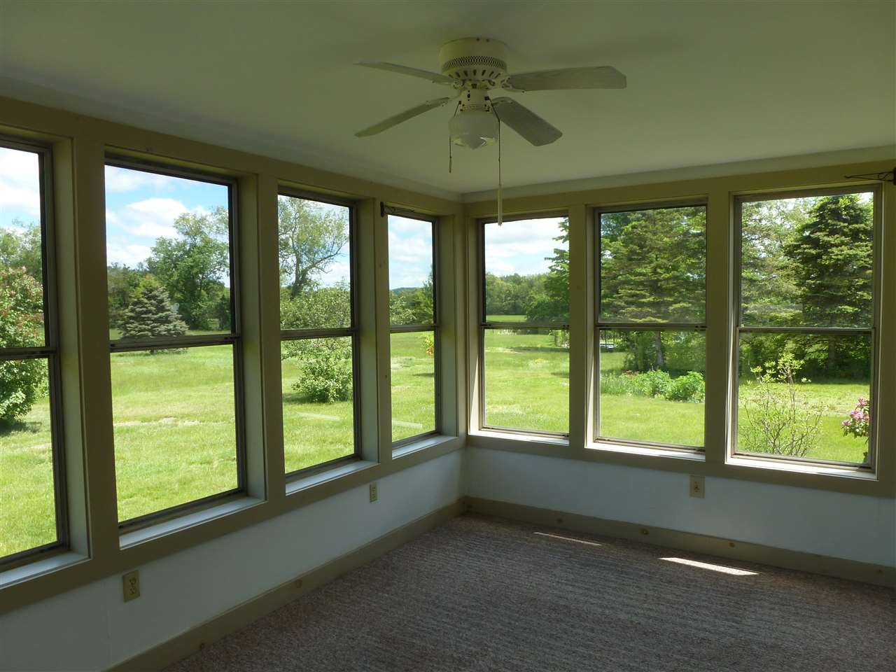 210 West Road Vernon, VT 05354 - Photo 15 of 19 Gallery Image 15