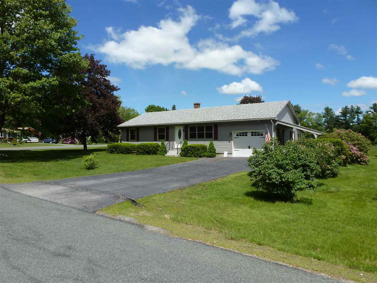 210 West Road Vernon, VT 05354 - Photo 3 of 19 Gallery Image 3