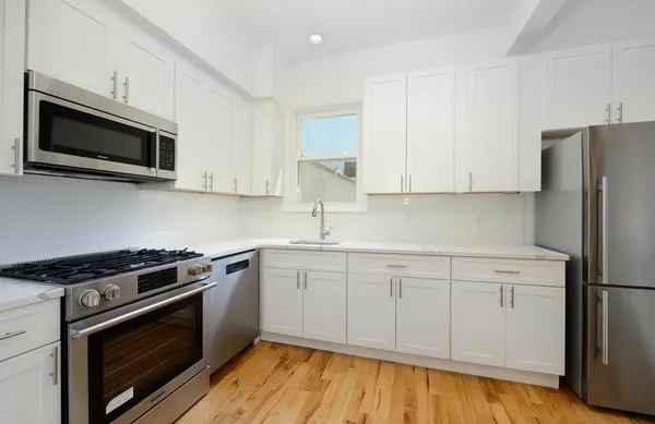 $4,100 | 413 Jefferson Street, Unit 2, Hoboken, NJ 07030