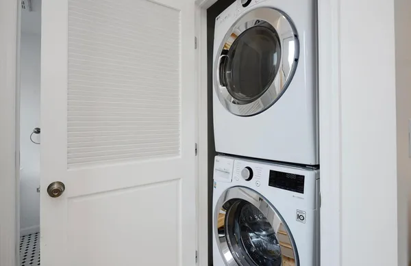 $4,100 | 413 Jefferson Street, Unit 2, Hoboken, NJ 07030