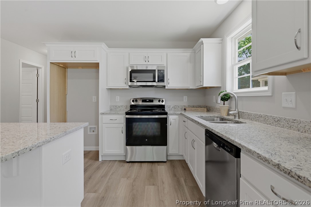 219 South 5th Street Spring Lake, NC 28390 - Photo 21 of 49 Granite countertops