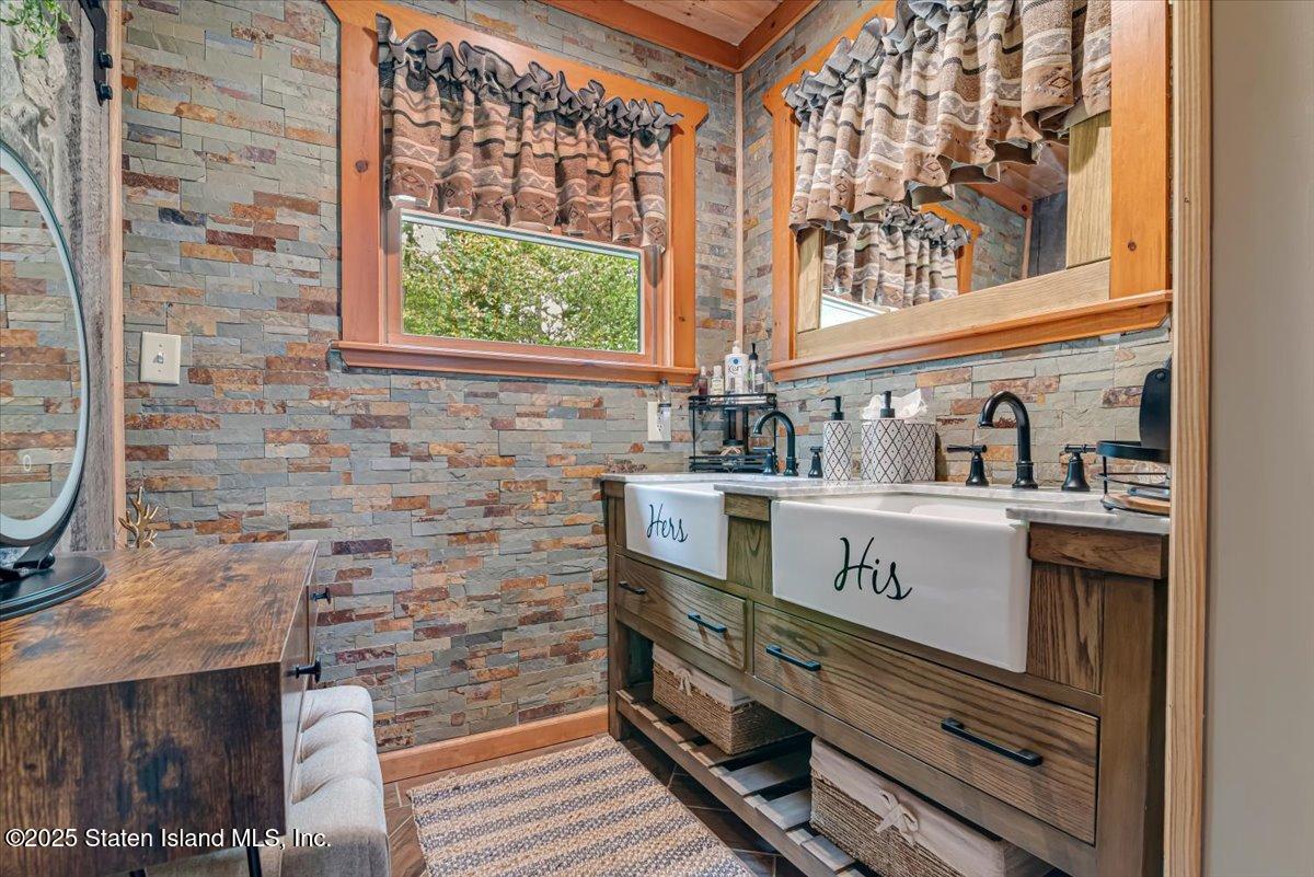 134 Split Rock Road Dingmans Ferry, PA 18328 - Photo 35 of 84 master bath1