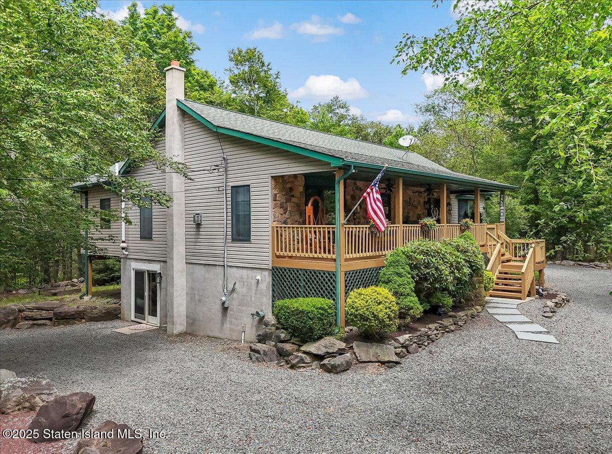 134 Split Rock Road Dingmans Ferry, PA 18328 - Photo 74 of 84 left side house drive