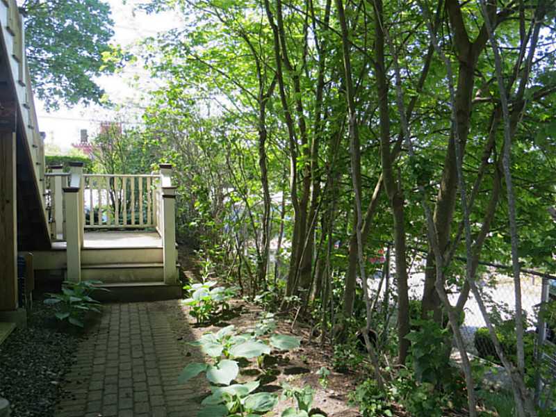54 Friendship Street, Unit B3 Westerly, RI 02891 - Photo 19 of 25 Yard/Garden.