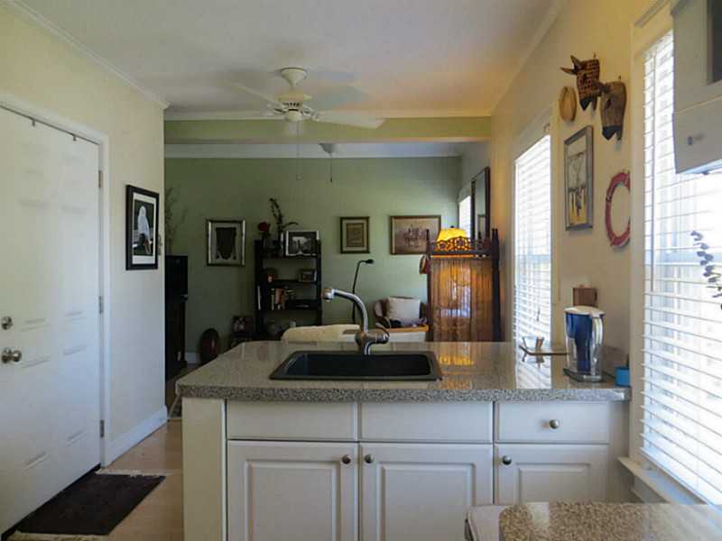 54 Friendship Street, Unit B3 Westerly, RI 02891 - Photo 8 of 25 Dining Area.
