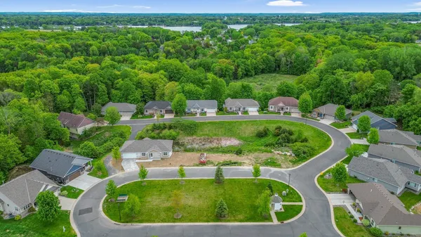 $49,900 | 31066 Magnolia Ridge Way, Lindstrom, MN 55045