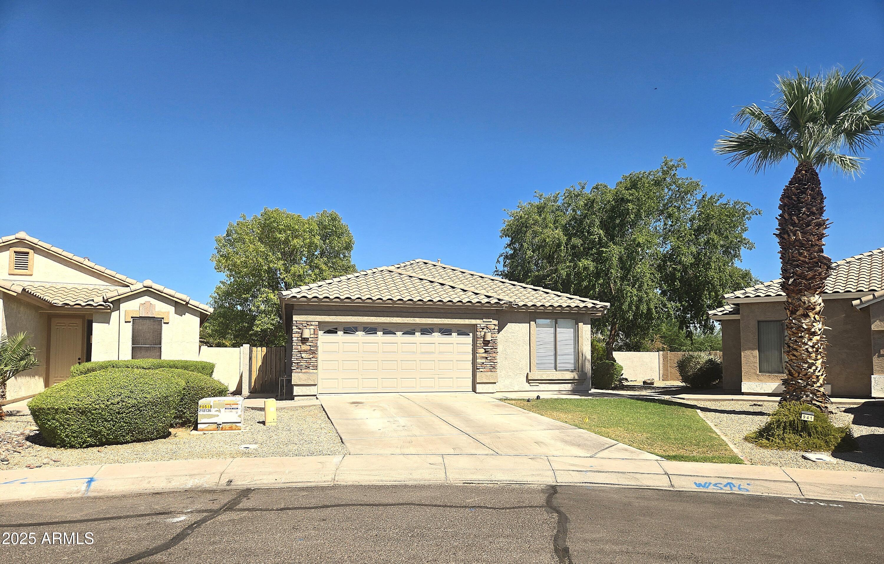 1187 South Hazel Street Gilbert, AZ 85296 - Photo 10 of 50 Home on Hazel