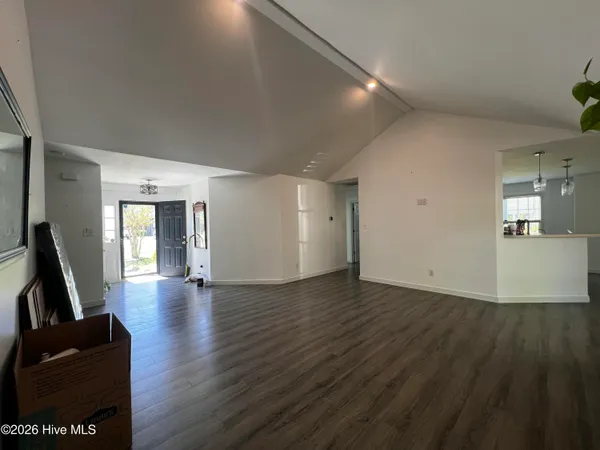 $1,900 | 106 Dunwoody Drive, Jacksonville, NC 28546