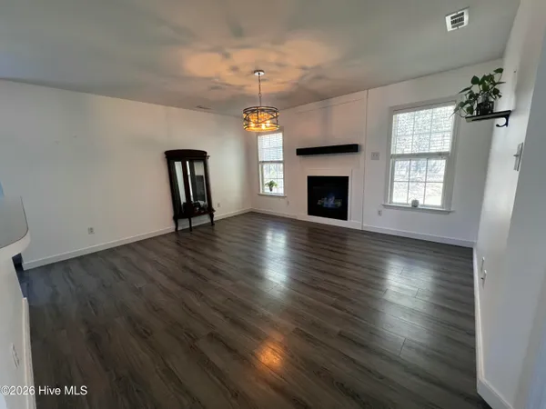 $1,900 | 106 Dunwoody Drive, Jacksonville, NC 28546