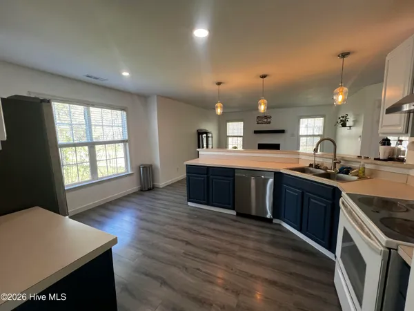 $1,900 | 106 Dunwoody Drive, Jacksonville, NC 28546