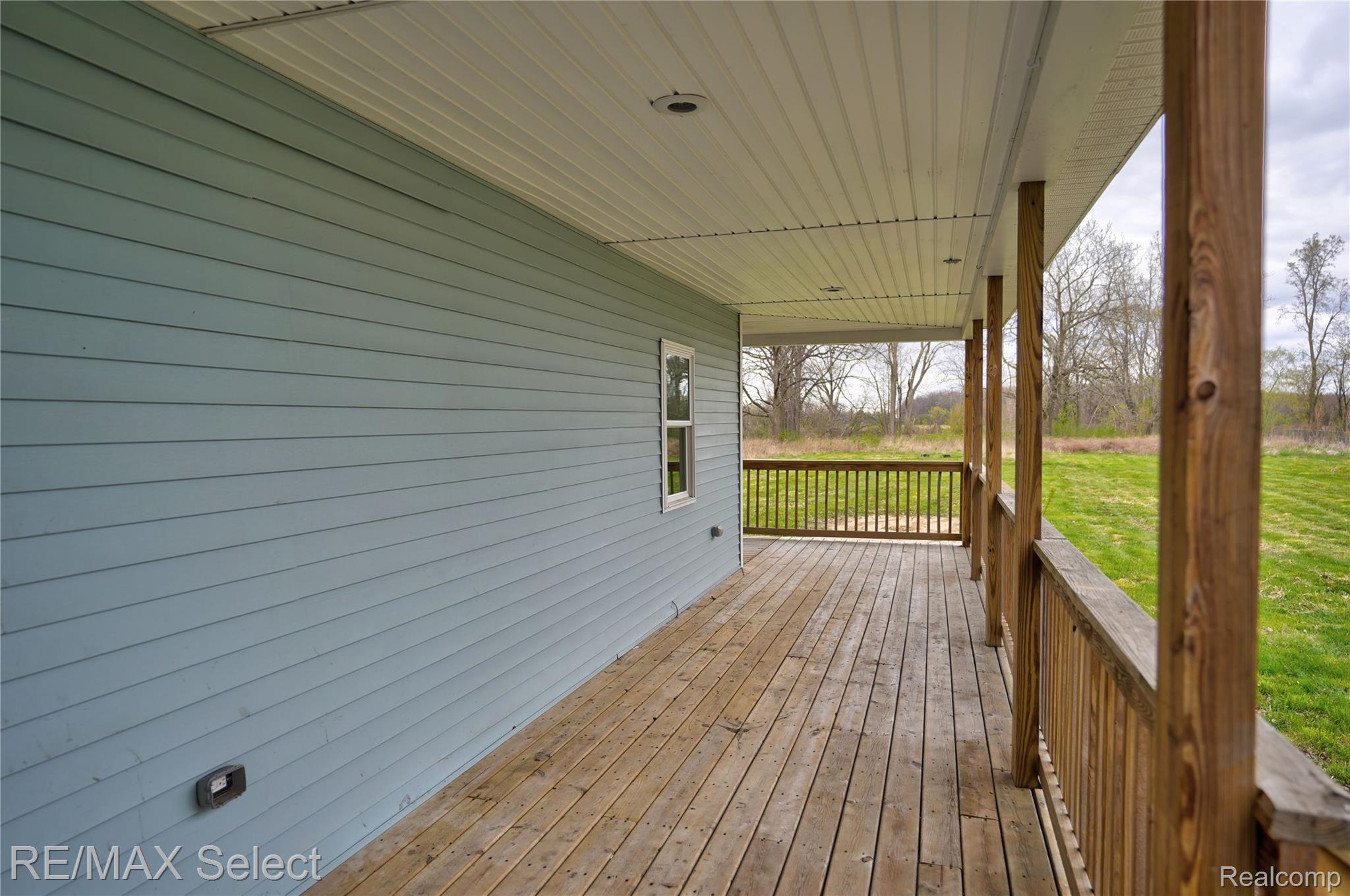 7209 East Richfield Road Davison, MI 48423 - Photo 9 of 83 7209 E Richfield Road 09.jpg