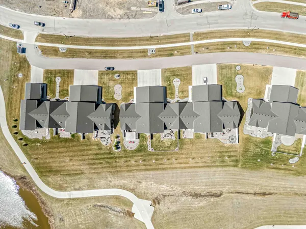 $949,900 | 5900 31st Street South, Fargo, ND 58104