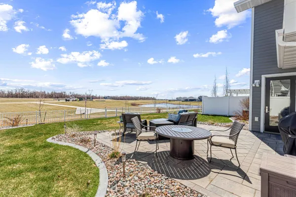 $949,900 | 5900 31st Street South, Fargo, ND 58104