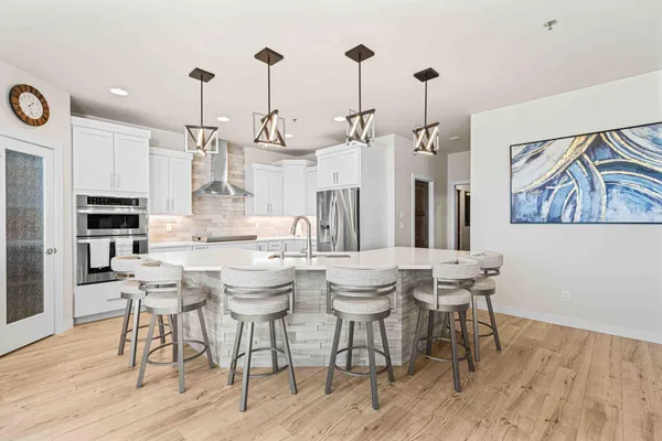$949,900 | 5900 31st Street South, Fargo, ND 58104