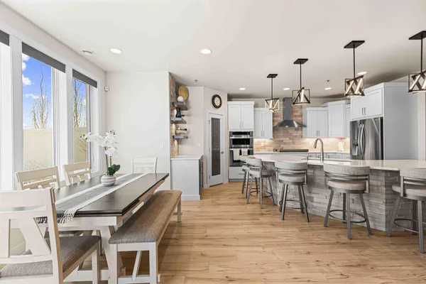 $949,900 | 5900 31st Street South, Fargo, ND 58104