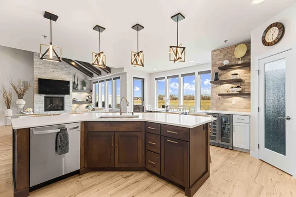 $949,900 | 5900 31st Street South, Fargo, ND 58104