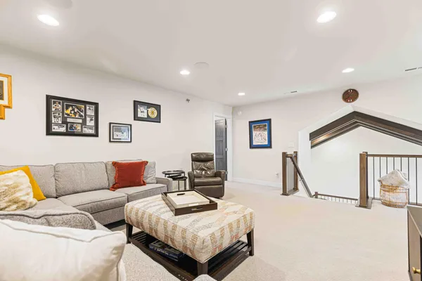 $949,900 | 5900 31st Street South, Fargo, ND 58104