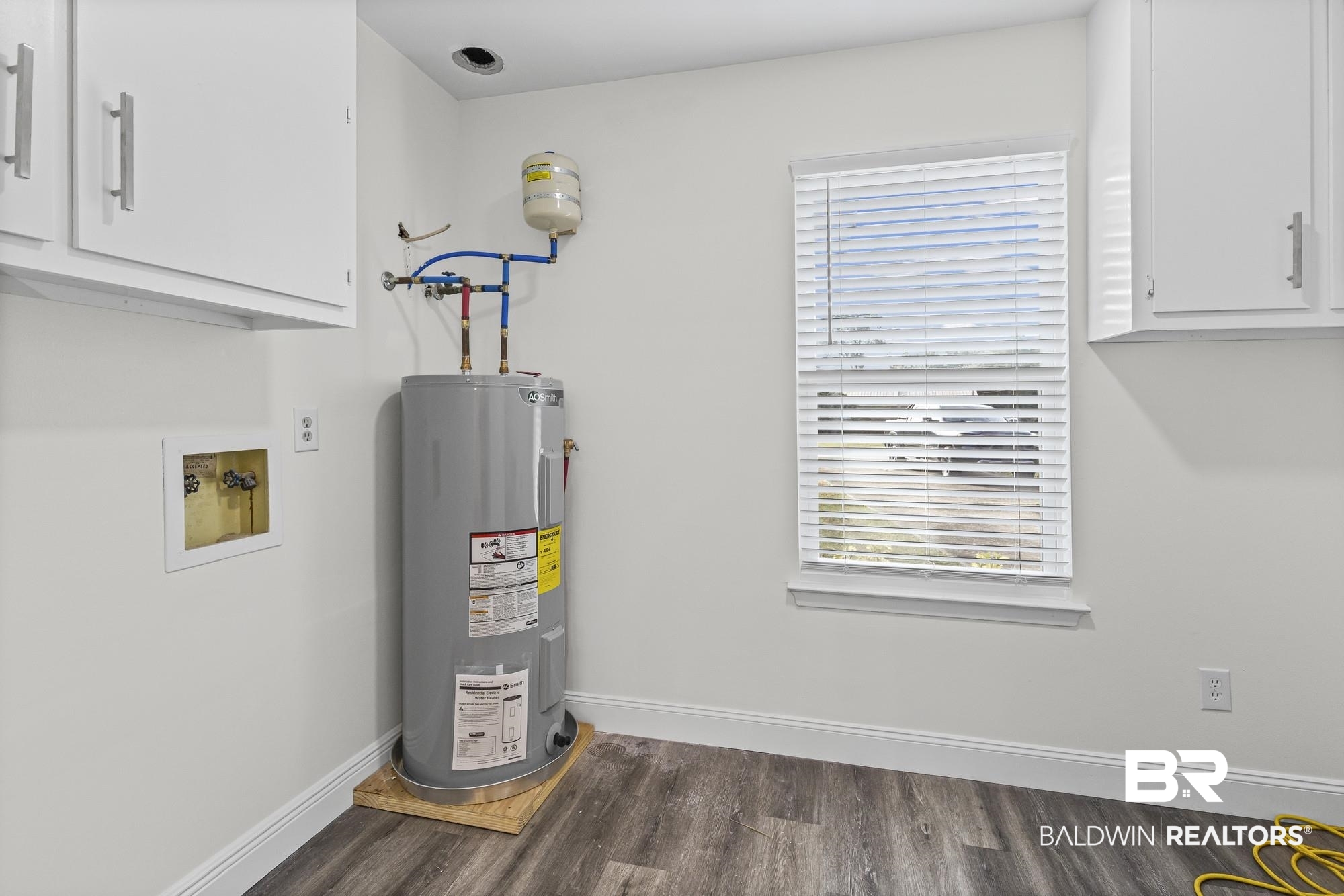 3041 Pretty Branch Drive East Mobile, AL 36618 - Photo 11 of 20 Utilities with electric water heater