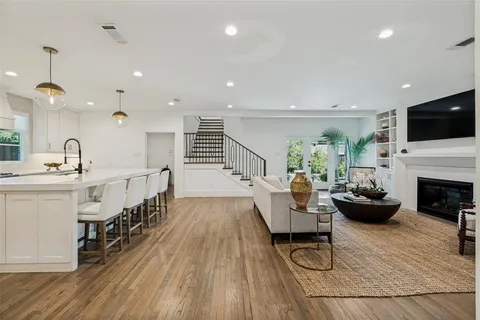 $2,375,000 | 6933 Wabash Circle, Dallas, TX 75214