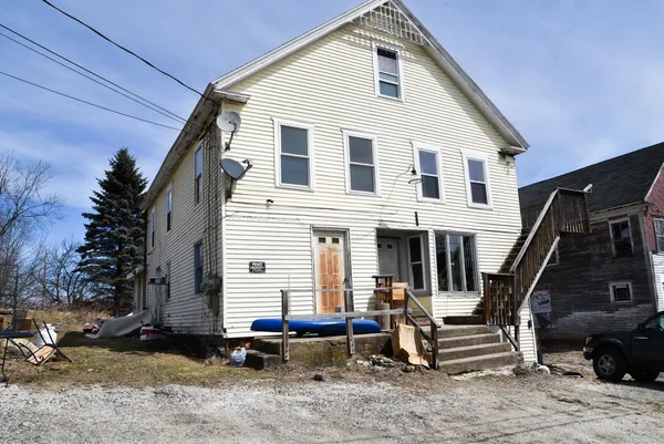 $155,000 | 42 Front Street, Sumner, ME 04292