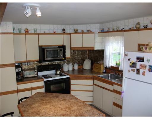 188 Sebasticook Street Pittsfield, ME 04967 - Photo 10 of 23 Kitchen.
