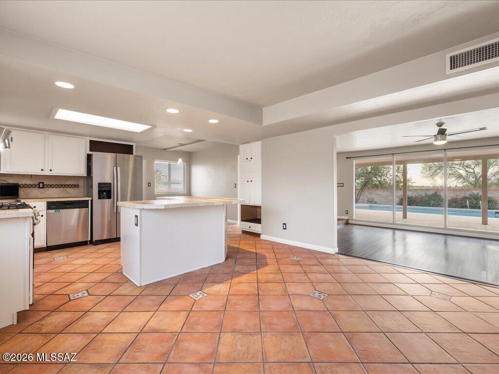 2912 South Rocene Place Tucson, AZ 85730 - Photo 10 of 31 Gallery Image 10