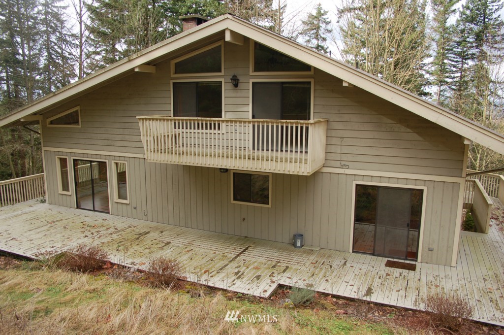 8406 North Pass Road Sumas, WA 98295 - Photo 2 of 15