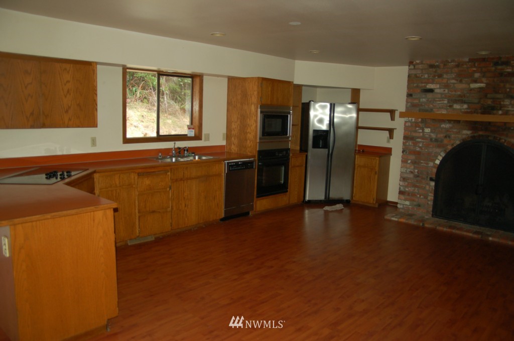 8406 North Pass Road Sumas, WA 98295 - Photo 5 of 15