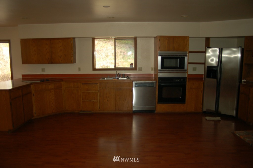 8406 North Pass Road Sumas, WA 98295 - Photo 7 of 15