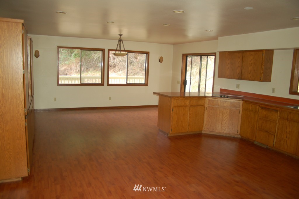 8406 North Pass Road Sumas, WA 98295 - Photo 8 of 15