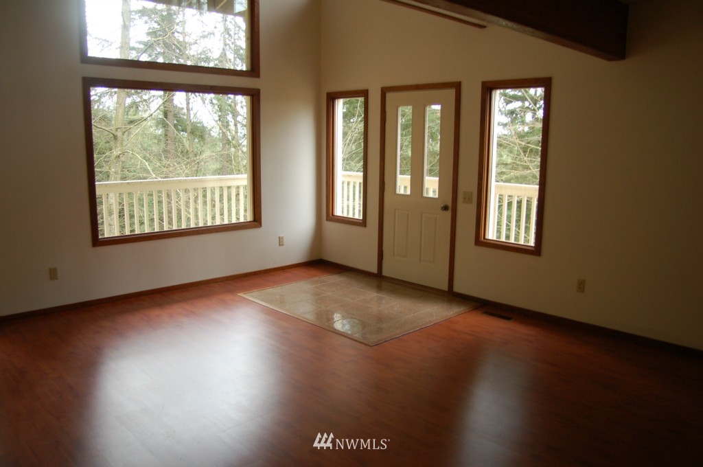 8406 North Pass Road Sumas, WA 98295 - Photo 9 of 15