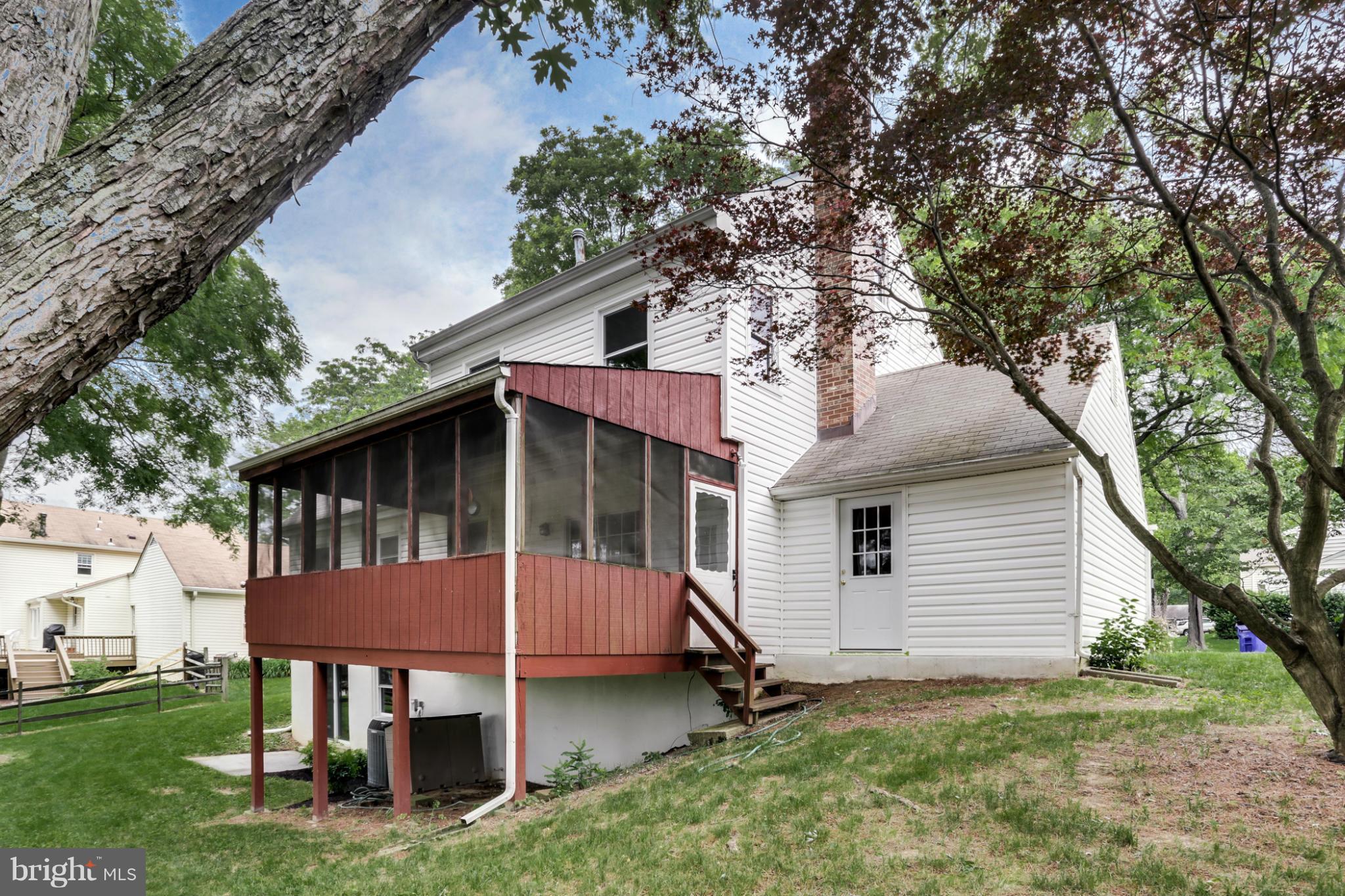 9235 Log Chain Road Columbia, MD 21045 - Photo 28 of 30 Exterior (Rear)