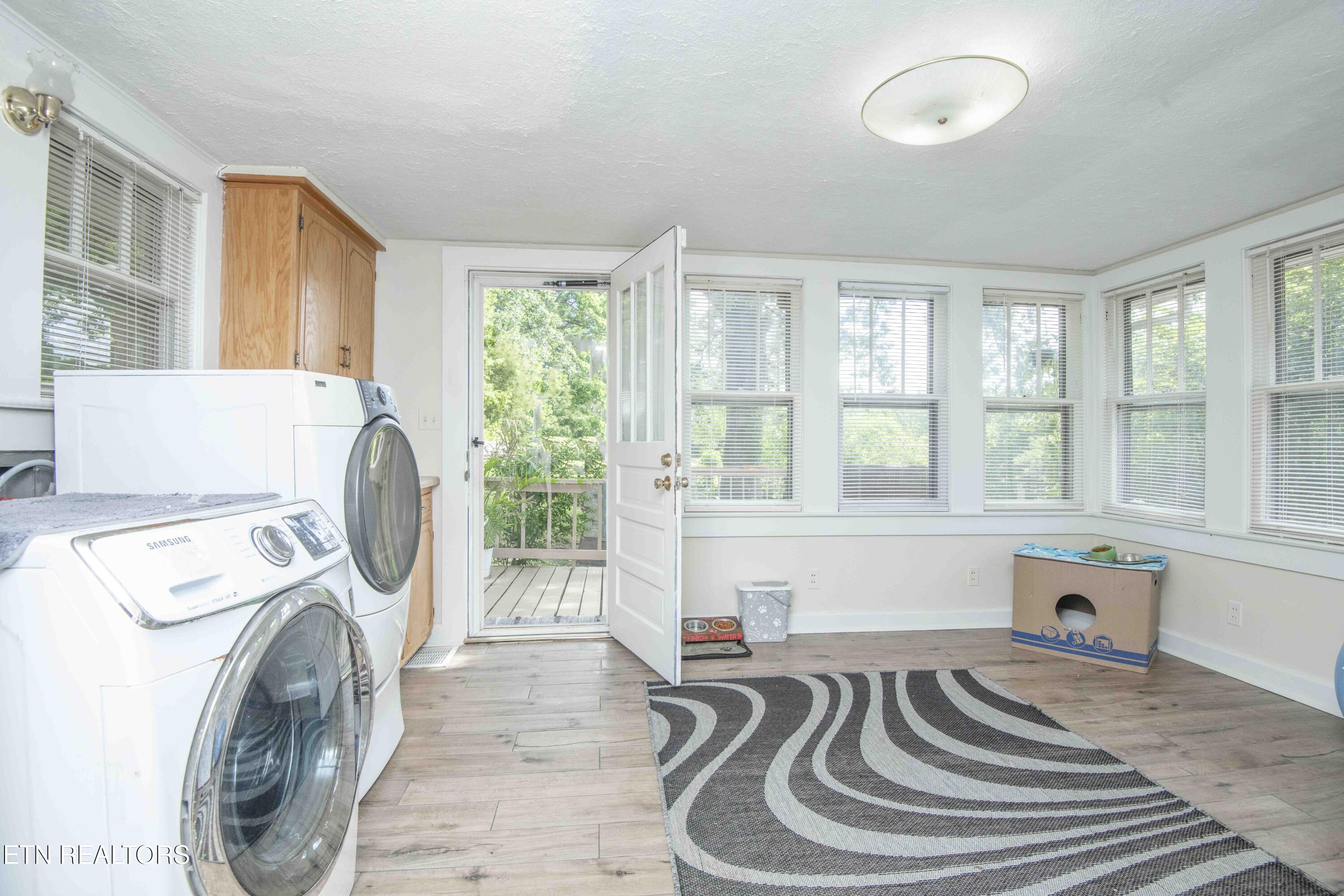 17761 Alberta Street Oneida, TN 37841 - Photo 36 of 56 laundry