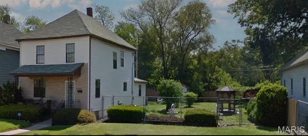 $33,500 | 528 North 22nd Street, East St. Louis, IL 62205