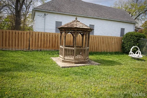 $33,500 | 528 North 22nd Street, East St. Louis, IL 62205