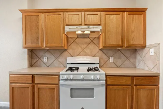 $245,000 | 144 Oxford Drive, Kyle, TX 78640